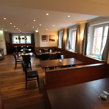 酒店 Baeren 欧博比皮