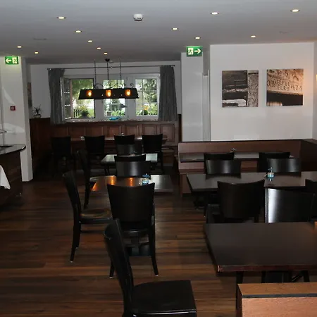 酒店 Baeren 欧博比皮